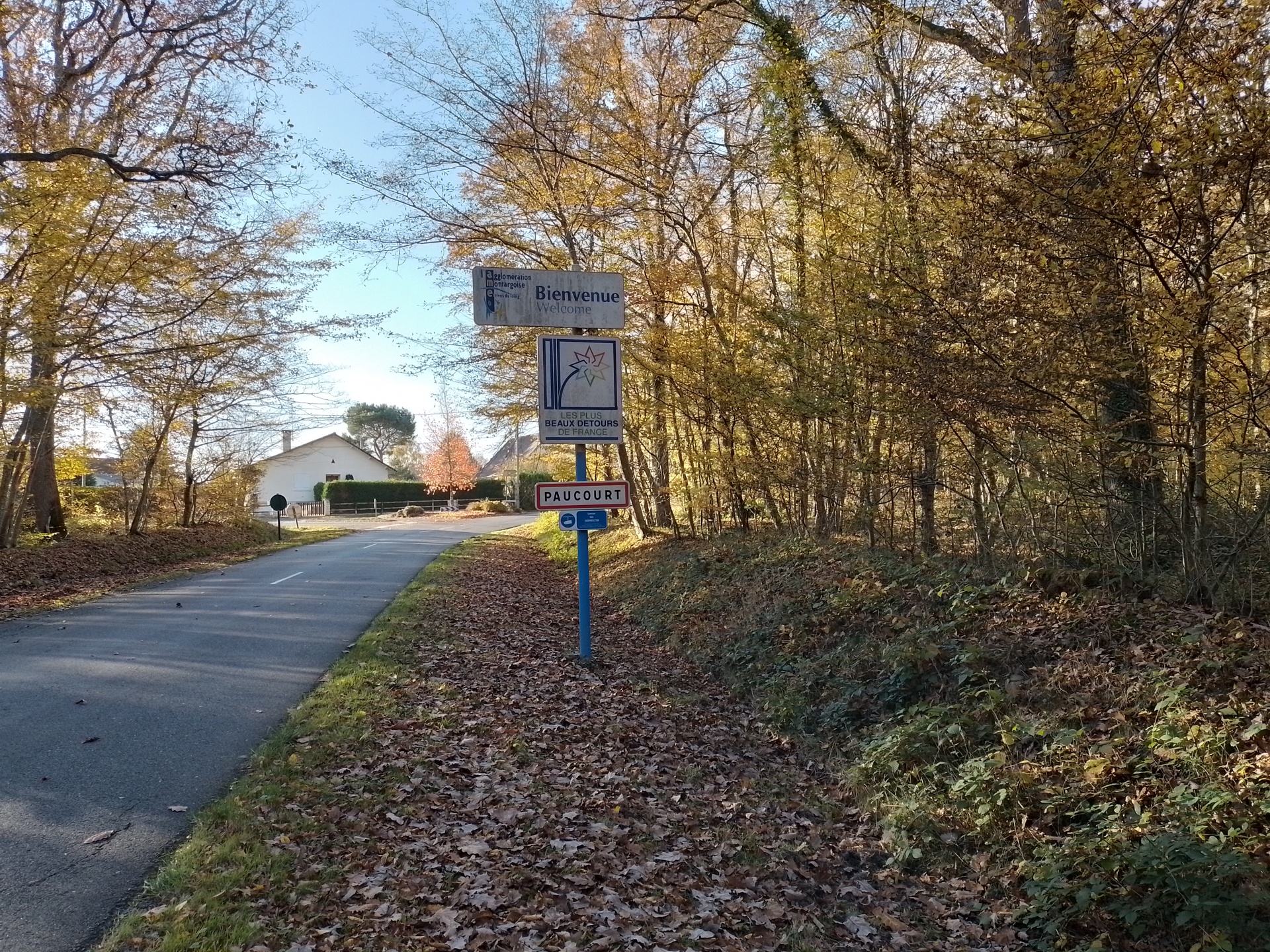 Entrée Nord du village