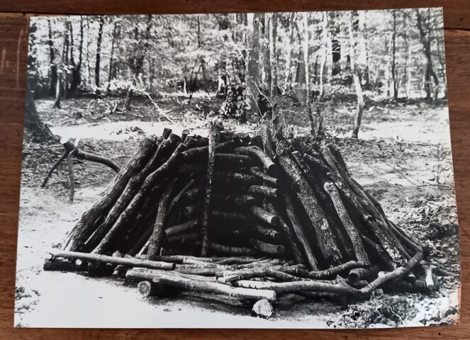 Photo ancienne (la meule en coupe)