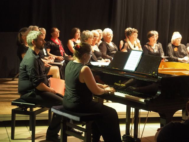 Armelle Mathis au piano